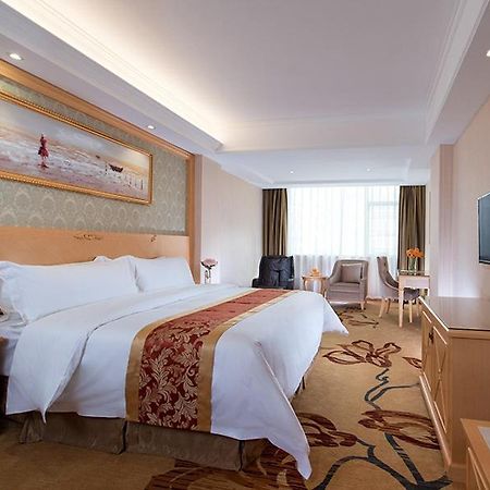 Vienna Hotel Shenzhen Fuyong Village Fenghuangwei Esterno foto